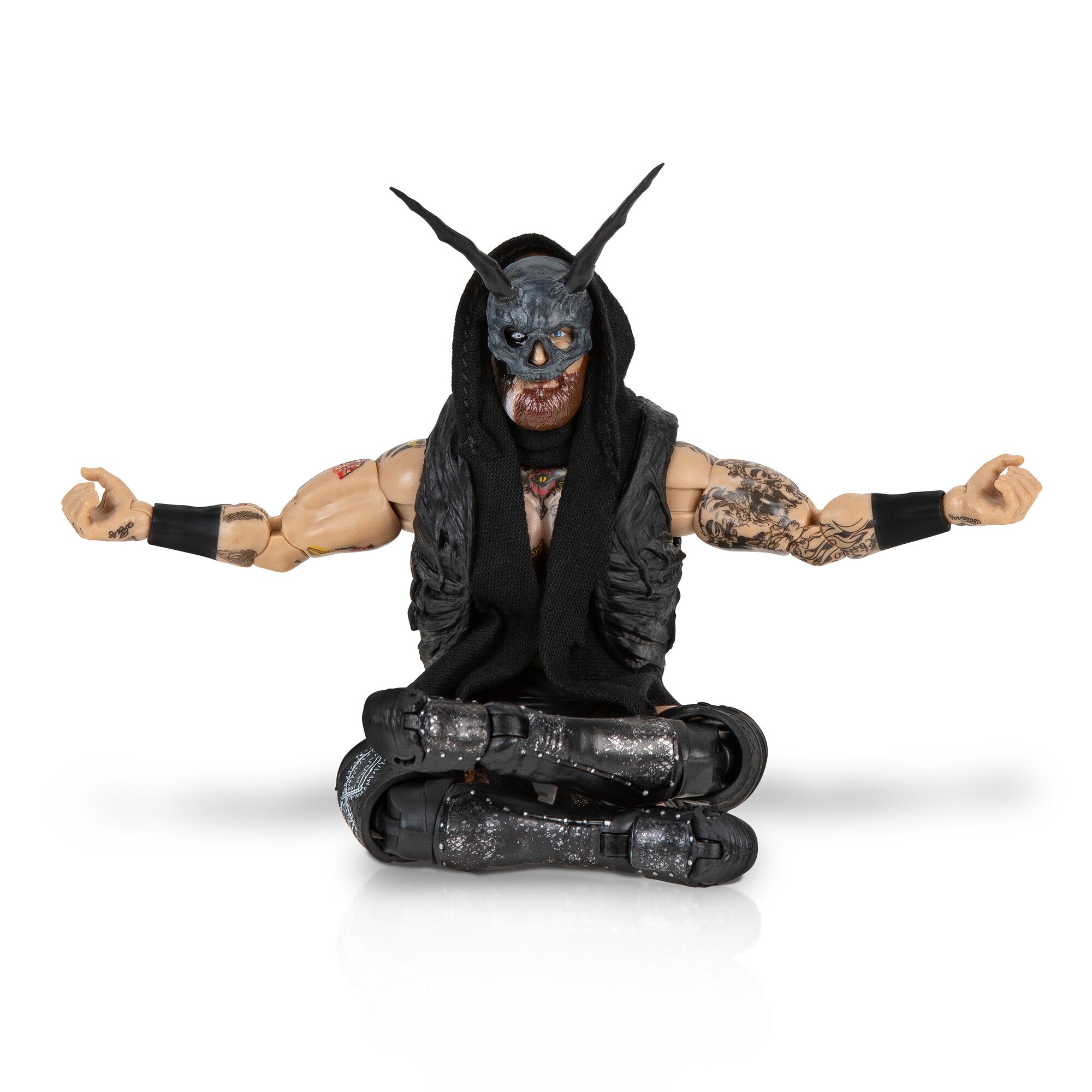 AEW0558-AEW-VaultExclusiveMalakaiBlack-OP-Pose1-lpr.jpg