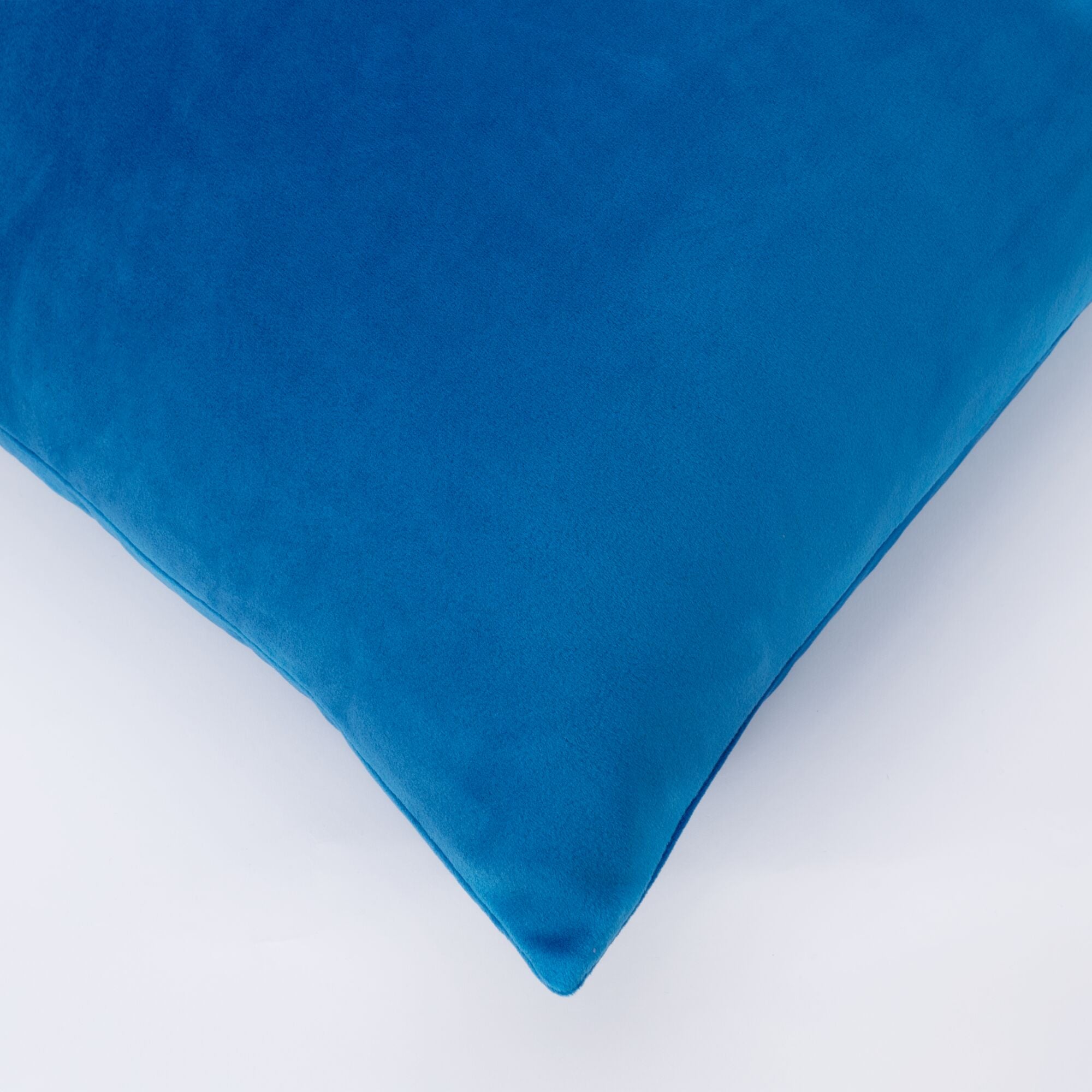JPGOutput-SQPL00283_SquishPillows-SolidSlumber-Navy_OPF2.jpg