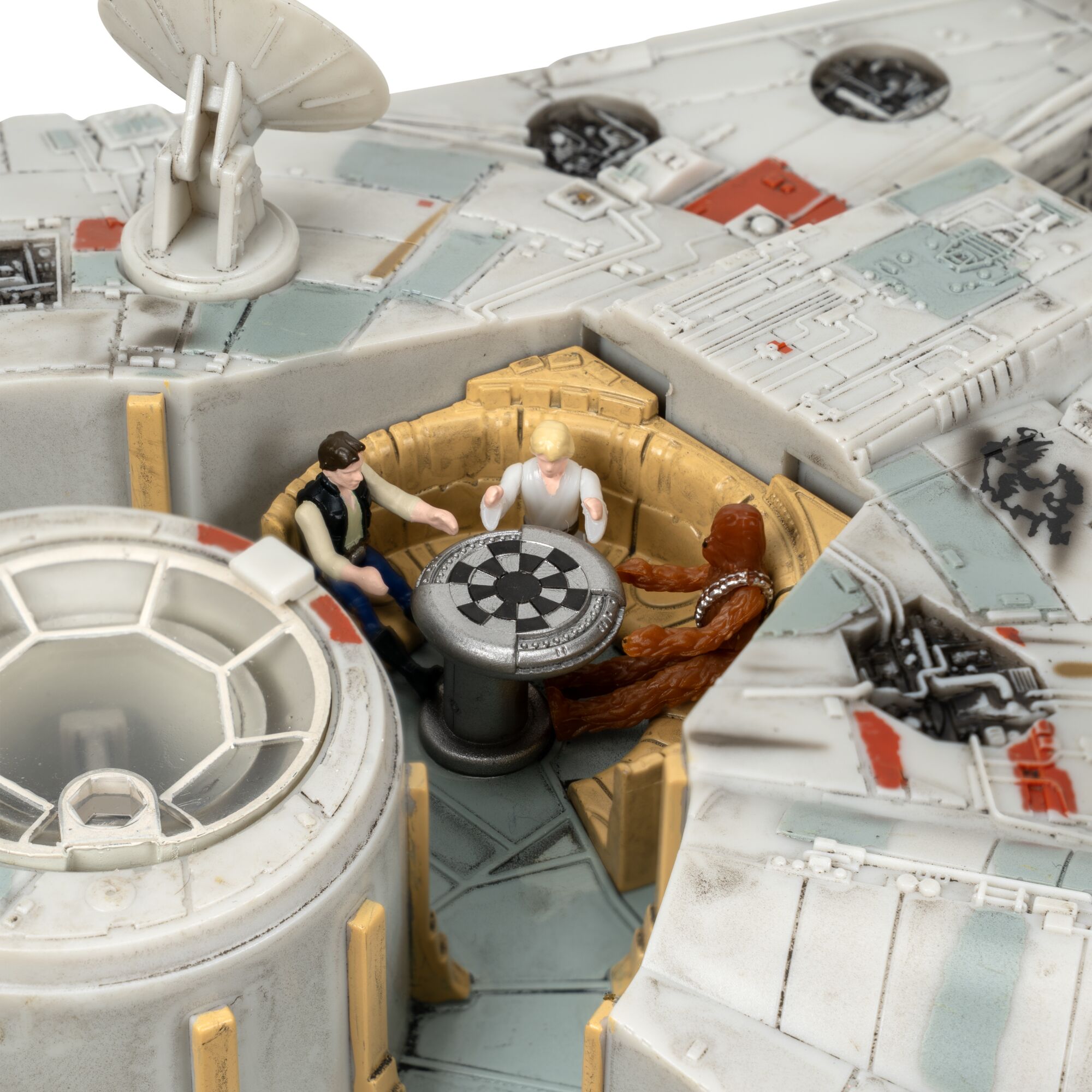 JPGOutput-SWJ0473_StarWars_FeatureVehicle_9VehicleandFigure_PremiumMillenniumFalcon_VaultDTC_OPF14.jpg