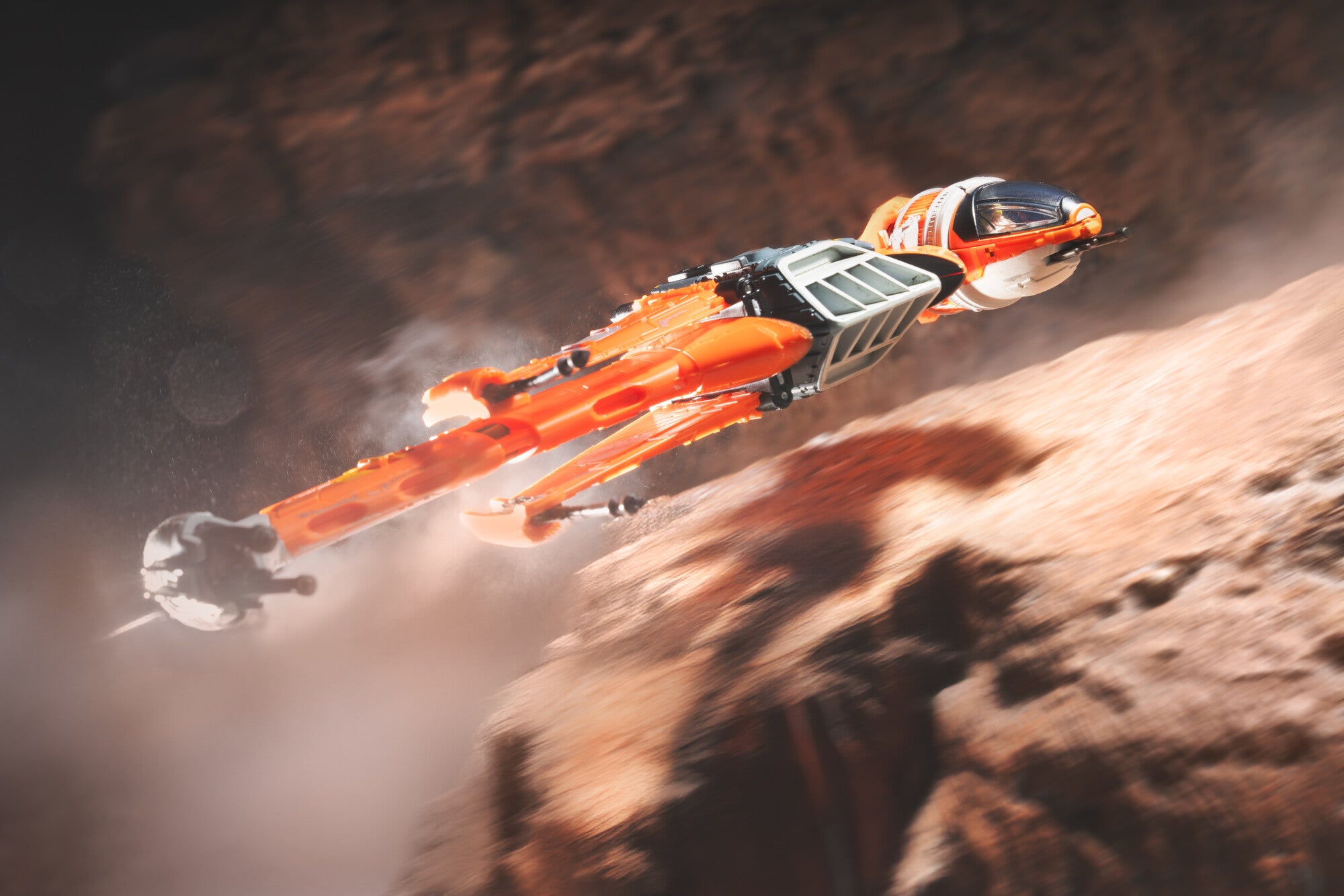 SWJ0472_StarWars_HerasB-Wing_Artistic-Fig007_lpr.jpg